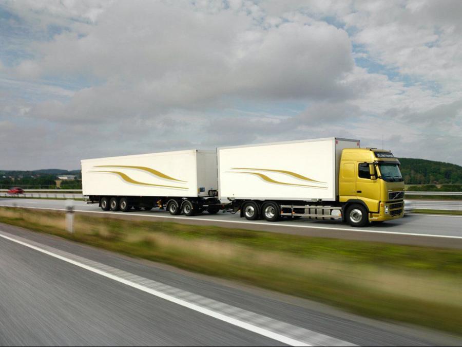  Volvo FH 2005 года  (фото 15 из 16)